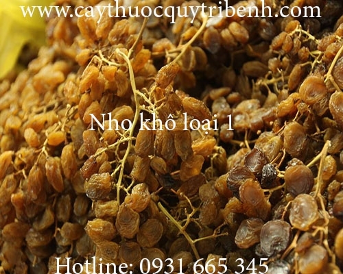 Mua bán nho khô tại quận Bình Tân có tác dụng giúp ngăn ngừa táo bón